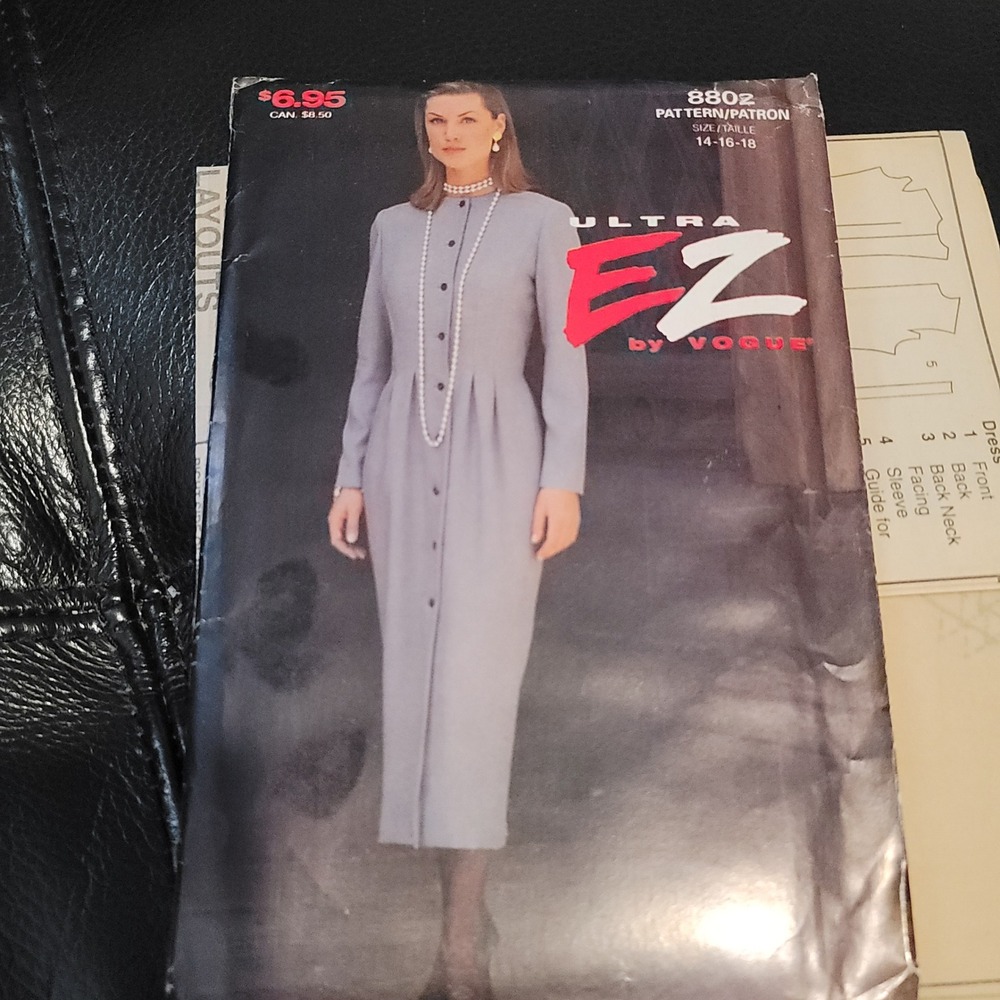 Vogue 8802 Ultra EZ Dress Sewing Pattern Size 14-18 Uncut Factory Folded